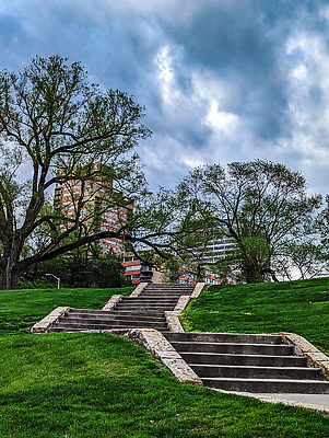 포토 JPG 해외이미지 나무 구름 공원 여행 아침 풍경 잔디 사람없음 일출 고층빌딩 미국 새벽 도시 도심 시티라이프 기념물 스카이라인 천연기념물 해외202309 해외포토 주간 자연요소 식물 라이프스타일 공공시설 북아메리카 빌딩 노을 파일형식