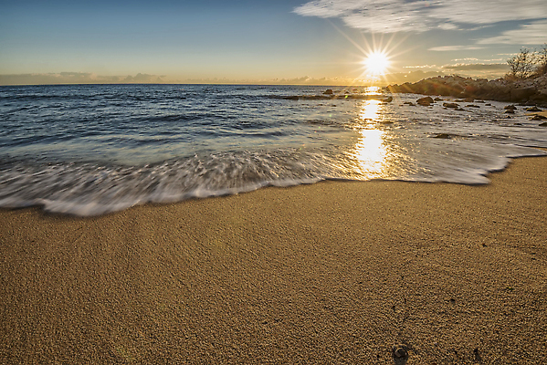 포토 JPG 해외이미지 모래 파도 바다 컬러 백그라운드 자연 하늘 아침 이끼 사람없음 야외 물 파란색 컬러풀 햇빛 뷰티 반사 일출 일몰 놀람 활발 화려 매끈함 암초 불가리아 수평선 해외202309 해외포토 주간 자연요소 감정 컨셉 표정 태양 노을 감각 생태계 파일형식 남유럽
