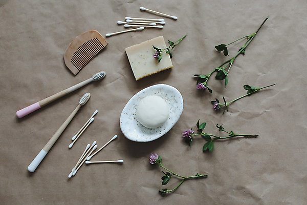 포토 JPG 해외이미지 얼굴 꽃무늬 가정 주택 건강 사람없음 위생용품 뷰티 유행 환경 스파 화장품 재활용 거품 욕실 시골 신선 도자기 씻기 빨래 상품 허브 에코 친환경 유기농 질감 향기 심플 비누 샴푸 재활용품 유지 내추럴 구성 돌봄 바디케어 수분크림 위생관리 핸드메이드 카피스페이스 비건 해외202309 해외포토 식물 웰빙 꽃 생활용품 가사 무늬 모션 관리 건물 신체부위 청결 공백 냄새 채식주의자 파일형식