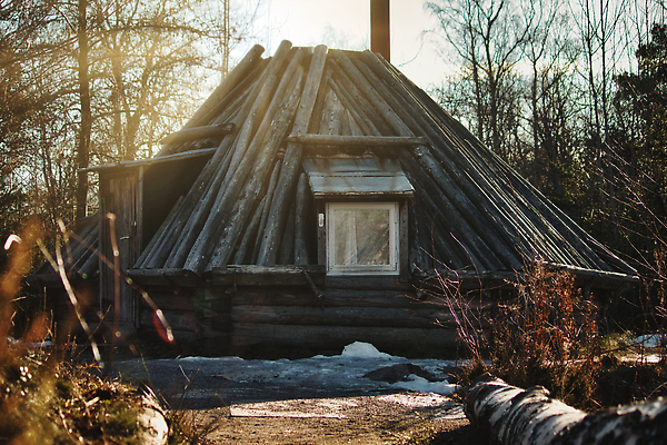 포토 JPG 해외이미지 나무 전통 라이프스타일 디자인 여행 겨울 건축양식 자연 지붕 주택 풍경 사람없음 건물 목재 태양 마을 시골 클래식 숲 오두막 생태계 시골집 통나무 지역 멀리 헛간 외양간 고립 기본 옛날 스타일 해외202309 해외포토 자연요소 식물 건축물 계절 건축 컨셉 재료 생활 저장고 파일형식