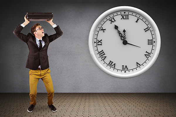 포토 JPG 해외이미지 백인 남자 행복 시계 서류가방 비즈니스 넥타이 한명 20대 컴퓨터그래픽 디지털 어둠 회색 잡기 비즈니스맨 괴짜 비네팅 카운트다운 해외202004 해외포토 서양인 1 잡화 감정 컬러 컨셉 가방 모션 촬영기법 사람 청년 그래픽 직장인 파일형식