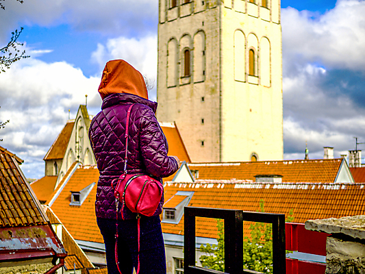 포토 JPG 해외이미지 모델 직업 여행 지도 사업가 손가락 놀이 모바일 세포 한명 사람 스마트폰 핸드폰 유행 카메라 기쁨 자유 게임 막대기 승차 지중해 스마트 검색 그림 흥분 기회 정사각형 슛 방문 온라인 일반 고용 비명 셀프 힙스터 해외202309 해외포토 도형 1 손 패션 감정 바다 컨셉 모션 전자제품 스마트기기 구직 채용 파일형식