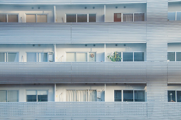 포토 JPG 해외이미지 외관 벽 백그라운드 컨셉 패턴 회사 비즈니스 건축양식 창문 유리 하늘 성공 추상 아파트 기술 풍경 사람없음 건물 금융 파란색 빛 도시풍경 사무실 반사 맑음 고층빌딩 도시 센터 재산 도심 상승 각도 장면 지역 타운 청사진 서쪽 수도권 진짜 해외202309 해외포토 건축물 건축 컬러 무늬 재질 날씨 주택 빌딩 경제 방향 파일형식