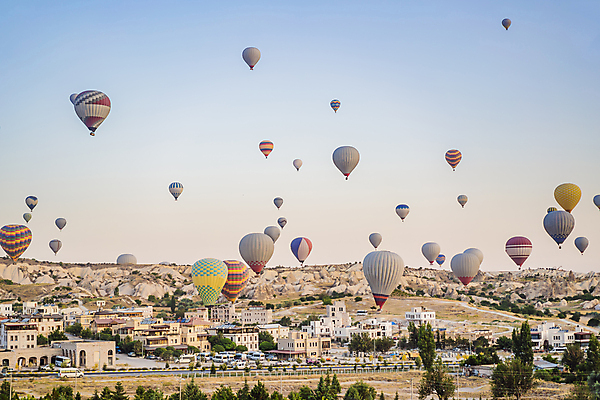 포토 JPG 해외이미지 여행 하늘 사람없음 야외 마을 일몰 로맨틱 열기구 돌산 튀르키예 해외202309 해외포토 아시아 컨셉 항공교통 산 노을 파일형식