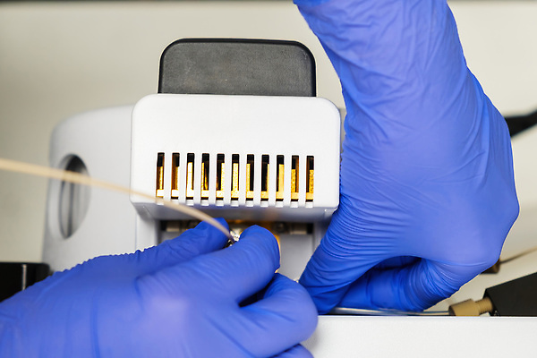 포토 JPG 해외이미지 과학 직장 기술 실험 사람없음 약 기계 기구 공구 액체 실험실 선택 약국 청소 분석 측정 시설 생물학 원자 미생물 덩어리 유지 자동 제어 해외202309 해외포토 교육 컨셉 회사 의학 생물 도구 파일형식