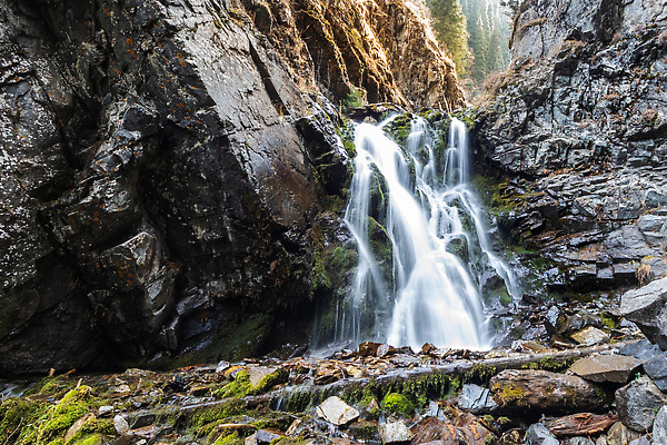 포토 JPG 해외이미지 공원 여행 자국 자연 산 사람없음 야외 강 뷰티 골짜기 폭포 쉬운 카자흐스탄 알마티 해외202309 해외포토 공공시설 아시아 생태계 파일형식