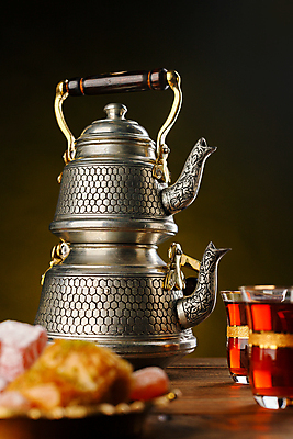 포토 JPG 해외이미지 문화 커피 음료 음식 빵 컬러 백그라운드 포크 컨셉 디저트 미술 사람없음 장식 책 컵 파란색 상자 컬러풀 뷰티 갈색 쿠키 케이크 초콜릿 검은색 칠판 어둠 빵집 골동품 마시기 축하 신용카드 클래식 아침식사 사과 만족 구성 맛있는 해외202309 해외포토 식기 감정 과일 모션 문화예술 금융 상점 식사 파일형식