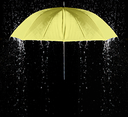 포토 JPG 해외이미지 계절 백그라운드 컨셉 우산 비즈니스 자연 날씨 추상 사람 사람없음 야외 물 노란색 검은색 어둠 회색 젖음 덮개 가을 분위기 붓기 떨어짐 보호 예측 빗방울 아래 방패 샤워실 해외202309 해외포토 자연요소 컬러 무늬 모션 뚜껑 비_날씨 방향 생태계 위치 샤워시설 파일형식