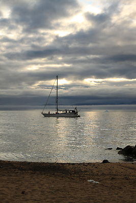 포토 JPG 해외이미지 라이프스타일 바다 여행 캐나다 요트 교통시설 자연 날씨 항해 사람없음 야외 물 얼음 기다림 승무원 북극 통로 함선 북쪽 닻 주입구 해외202309 해외포토 자연요소 직업 교통 북아메리카 배_교통 모션 생활 극지방 방향 시설 생태계 파일형식