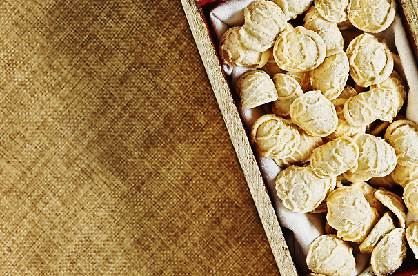 포토 JPG 해외이미지 스튜디오촬영 음식 다이어트 재료 탁자 파스타 요리 사람없음 노란색 이탈리아 시골 날것 건강식 생식 채식주의자 탄수화물 핸드메이드 카피스페이스 맛있는 비건음식 해외202309 해외포토 유럽 컬러 가구 서양음식 실내 건강 공백 채식 파일형식 비건