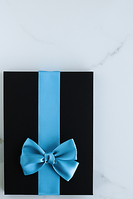 포토 JPG 해외이미지 리본 사람없음 선물상자 검은색 고급 대리석 해외202309 해외포토 컬러 컨셉 재료 선물 상자 파일형식