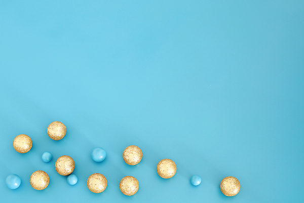 포토 JPG 해외이미지 템플릿 편집 디자인 백그라운드 컨셉 크리스마스 겨울 탁자 휴가 새해 프레임 사람없음 장식 파란색 유행 우주 축제 축하 신용카드 황금 레이아웃 항공촬영 구성 무료 목업 플랫레이 카피스페이스 국경 해외202309 해외포토 계절 기념일 뷰포인트 컬러 가구 금융 공백 플랫 파일형식