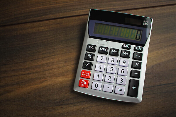 포토 JPG 해외이미지 교육 컨셉 돈 비즈니스 텍스트 학교 탁자 설계 아이디어 사람 타이포그라피 사람없음 목재 금융 경제 사무실 펜 세일 우주 계산기 금지 정보 키보드 계산 재산 편지 큐브 책상 투자 수익 대출 빚 경영 수입 카피스페이스 비어있는 해외202309 해외포토 나무 문자 가구 재료 문구용품 필기구 공백 장비 파일형식