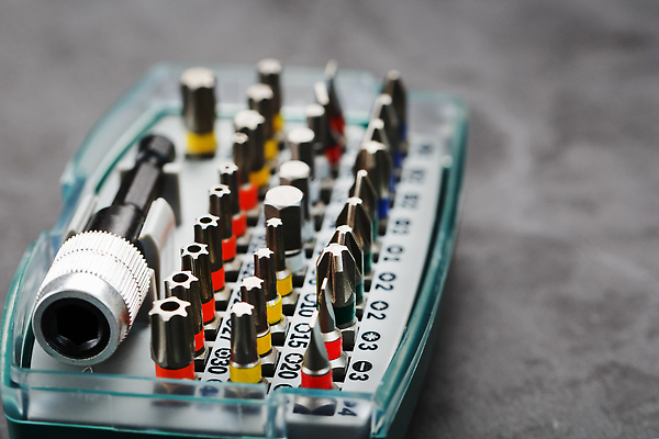 포토 JPG 해외이미지 직업 디자인 산업 백그라운드 손잡이 사람없음 빛 세트 상자 머리 금속 힘 기계 장비 회색 기구 공구 나사 업무 오픈 작업실 드라이버 운전사 수리 은색 플라스틱 목수 무선 목공예 DIY 토막 설치 송곳 조작 철강 하드웨어 힘찬 많음 해외202309 해외포토 컬러 컨셉 재질 취미 신체부위 컴퓨터 도구 작업 공예 파일형식