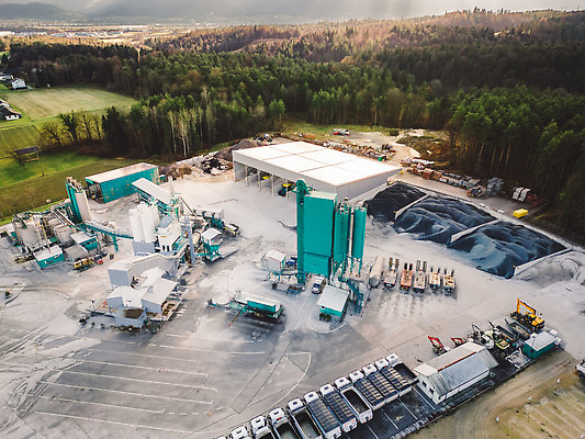 포토 JPG 해외이미지 모양 산업 도로 모래 백그라운드 패턴 비즈니스 교통시설 하늘 사람없음 건물 금속 힘 기계 장비 쓰레기통 업무 거친 컨테이너 땅 철 양동이 기중기 날것 내추럴 찌그러짐 땅바닥 콘크리트 해외202309 해외포토 건축물 길 교통 컨셉 무늬 재질 바닥 작업 중장비 시설 파일형식