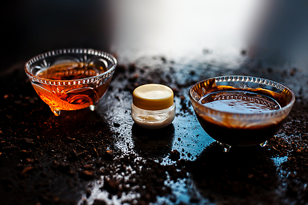 포토 JPG 해외이미지 여자 얼굴 신체 모션 휴식 갈색머리 건강 가면 마스크 사람 사람없음 치료 뷰티 머리 상점 초콜릿 스파 화장품 흰색 마사지 붓 고급 미용사 소중 피부 피부관리 휴양지 팩 진흙 테라피 고립 돌봄 치료사 해외202309 해외포토 직업 헤어스타일 컬러 컨셉 의학 디저트 신체부위 장소 파일형식