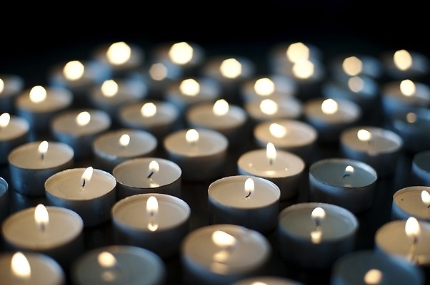 포토 JPG 해외이미지 계절 종교 크리스마스 촛불 휴가 전등 조명 사람없음 장식 축제 기도 연소 노엘 해외202309 해외포토 기념일 초 파일형식