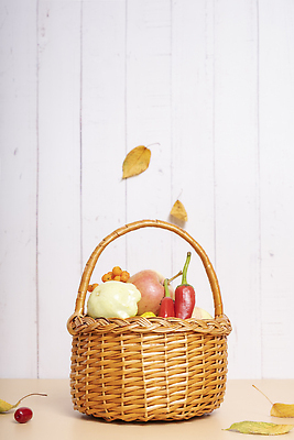 포토 JPG 해외이미지 식물 계절 음식 백그라운드 단풍 잎 농업 다이어트 채소 재료 자연 건강 옥수수 요리 사람없음 장식 빨간색 세로 초록색 농작물 농장 바구니 마을 정원 수확 시골 신선 사과 9월 먹기 유기농 날것 후추 추수감사절 내추럴 밭일 숙성 해외202309 해외포토 웰빙 산업 기독교 컬러 과일 모션 곡류 날짜 향신료 생태계 파일형식