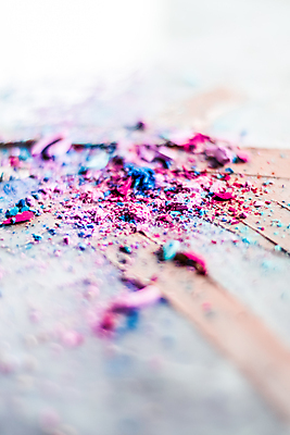 포토 JPG 해외이미지 백그라운드 사람없음 화려 가루 크림 질감 아이섀도 파운데이션 해외202309 해외포토 컨셉 화장품 파일형식