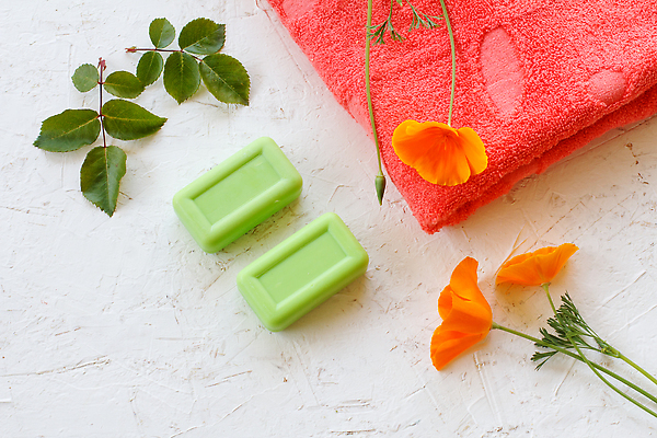 포토 JPG 해외이미지 직업 라이프스타일 디자인 여자 꽃 컬러 백그라운드 컨셉 장신구 사람없음 장식 세트 수건 컬러풀 뷰티 유행 우주 스파 화장품 흰색 공구 화려 고급 상품 수집 비누 샴푸 항공촬영 돌봄 해외202309 해외포토 식물 뷰포인트 모션 사람 생활 위생용품 도구 파일형식