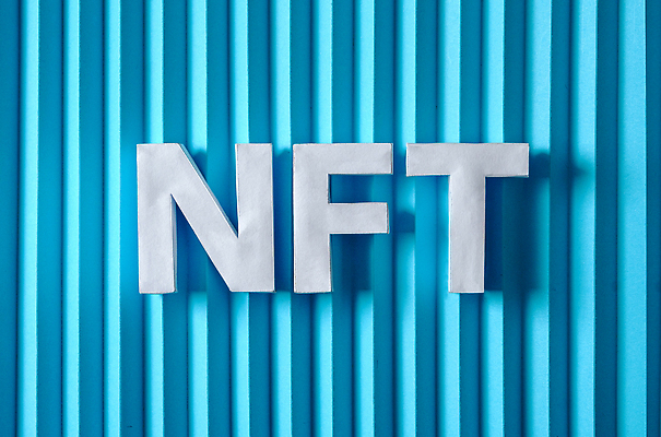 포토 JPG 해외이미지 돈 비즈니스 텍스트 미래 미술 타이포그라피 사람없음 그래픽 금융 3D 디지털 동전 네트워크 시장 암호 공예 편지 사이버 심볼 사인 보안 투자 전자 혁명 특별함 가상 해외202309 해외포토 문자 컨셉 문화예술 안전 취미 경제 재산 디지털합성 파일형식