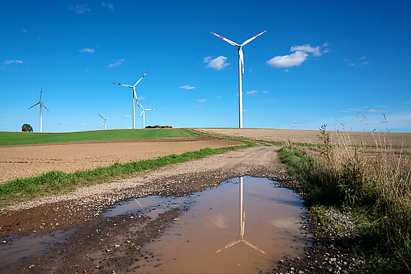 포토 JPG 해외이미지 식물 구름 유럽 비즈니스 공장 자연 하늘 바람 산 독일 사람없음 야외 경제 환경 발전소 에너지 지구온난화 기후변화 생태학 해외202309 해외포토 자연요소 교육 나라 공업 날씨 변화 생태계 파일형식