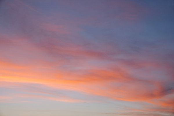 포토 JPG 해외이미지 로우앵글 컬러 백그라운드 자연 하늘 아침 날씨 파노라마 사람없음 야외 빨간색 파란색 우주 환경 맑음 고요 황혼 일몰 새벽 저녁 천국 내추럴 파스텔톤 해외202309 해외포토 주간 자연요소 뷰포인트 촬영기법 노을 야간 생태계 파일형식