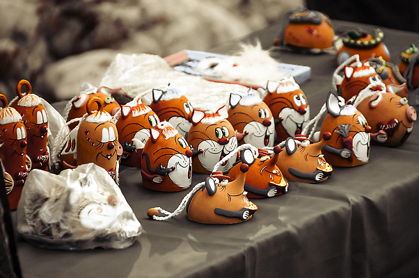 포토 JPG 해외이미지 동물 모델 얼굴 어린이 컨셉 놀이 탁자 선물 사람없음 장난감 조각상 숫자 갈색 수확 아기 4 시장 닫기 쥐 묘사 여우 기념품 수공예 미니 핸드메이드 해외202309 해외포토 문자 컬러 가구 농업 포유류 모션 사람 신체부위 조형물 설치류 공예 오브젝트 파일형식