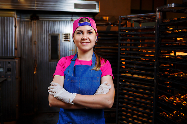 포토 JPG 해외이미지 직업 라이프스타일 손 커플 응시 행복 산업 어린이 음식 빵 백그라운드 유니폼 비즈니스 가족 노동자 실내 관리 요리 한명 서기 사람 내부 상점 주방 식당 요리사 카페 빵집 달콤 상품 굽기 상업 카페테리아 제빵사 페스츄리 맛있는 해외202309 해외포토 1 시선 옷 감정 관계 모션 생활 신체부위 맛 구이 파일형식
