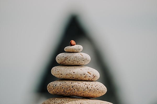 포토 JPG 해외이미지 라이프스타일 배너 커플 실루엣 선 모래 바다 백그라운드 컨셉 패턴 불교 요가 가족 자연 추상 휴식 건강 사랑 풍경 사람없음 물 여름 파란색 태양 쌓기 평화 탑 스파 화목 침묵 일몰 조약돌 바위 마사지 사찰 영혼 심볼 명상 피라미드 내추럴 해외202309 해외포토 자연요소 건축물 웰빙 계절 감정 종교 컬러 무늬 관계 종교건축 모션 촬영기법 생활 노을 소리 돌_바위 생태계 랜드마크 파일형식