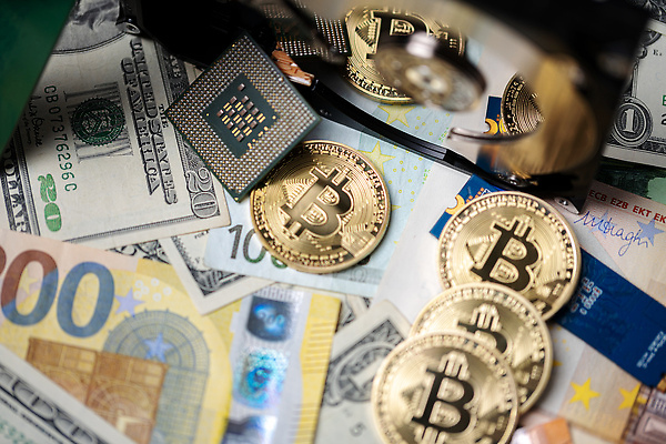 포토 JPG 해외이미지 컨셉 돈 인터넷 비즈니스 기술 사람없음 금융 컴퓨터 금속 디지털 동전 자료 웹 운전 정보 네트워크 시장 황금 암호 발굴 무역 순환 보안 투자 반도체 전자 마더보드 인공 지능 프로세서 하드웨어 가상 해외202309 해외포토 산업 모션 재질 안전 경제 전자제품 재산 파일형식