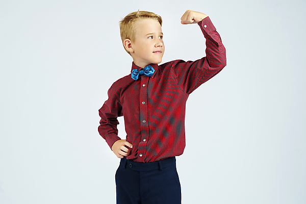 포토 JPG 해외이미지 남자 어린이 허리손 한명 소년 상반신 앞모습 10대 스터디 힘 주먹 스마트 흰배경 소년한명만 해외202309 해외포토 1 뷰포인트 포즈 백그라운드 컨셉 모션 청소년 사람 학습 흰색 남자한명만 소년만 파일형식