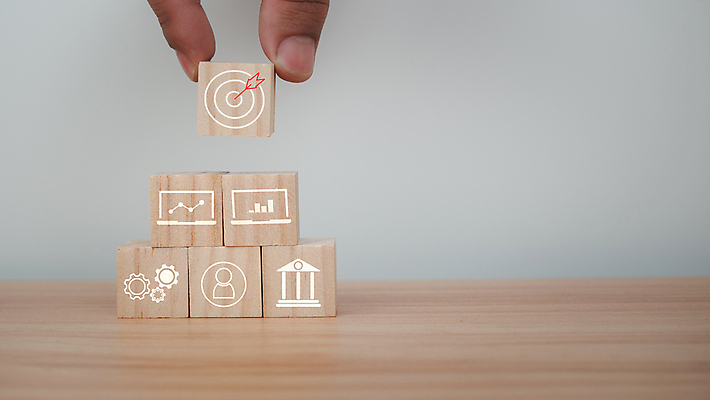 포토 JPG 해외이미지 직업 포즈 컨셉 비즈니스 전구 성공 아이디어 사람 사람없음 목재 금융 블록 공연 성장 업무 비즈니스맨 목표 계획 상품 대표 큐브 서비스 상담 비전 시스템 이익 해결 순서 진행 개발 경영 골 규정 마케팅 방법 업그레이드 타임라인 해외202309 해외포토 나무 남자 재료 이벤트 경제 작업 직장인 파일형식