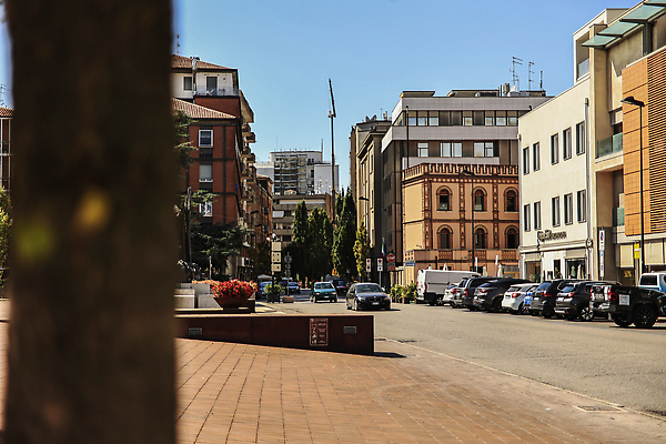 포토 JPG 해외이미지 주간 문화 여행 건축양식 주택 미술 사람없음 빛 태양 조각상 마을 탑 일몰 이탈리아 종 바위 도시 센터 역사 도심 손목시계 정사각형 기념물 종탑 시청 돛대 가리발디 해외202309 해외포토 자연요소 도형 건축물 건축 유럽 시계 장신구 문화예술 건물 조형물 노을 돌_바위 위인 관공서 정치가 파일형식