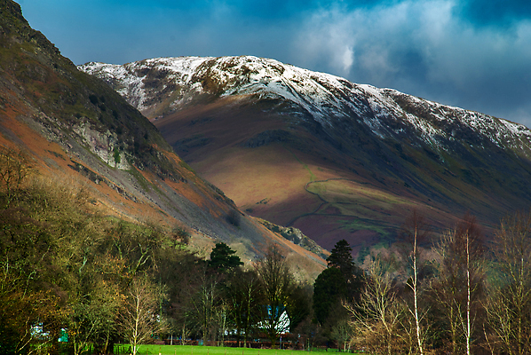 포토 JPG 해외이미지 나무 백그라운드 하늘 산 사람없음 파란색 뷰티 환경 해외202309 해외포토 식물 컬러 파일형식