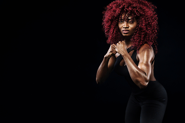 포토 JPG 해외이미지 모양 백인 모델 라이프스타일 손 여자 행복 스포츠 백그라운드 신체 요가 아프리카 근육 실내 건강 관리 한명 사람 성인 운동복 운동 뷰티 힘 아령 젖음 에너지 흰색 몸무게 보디빌딩 연습 체육관 돌봄 이두근 해외202309 해외포토 서양인 1 웰빙 옷 감정 나라 컬러 모션 내부 생활 신체부위 헬스 파일형식