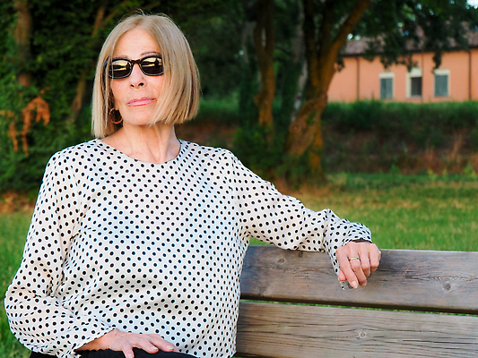 포토 JPG 해외이미지 백인 라이프스타일 응시 공원 여자 노년 행복 감정 유럽 할머니 호수 중년 벤치 자연 하늘 휴식 한명 앉기 물 햇빛 유행 고요 일몰 산책 슬픔 중앙 개 고독 명상 방파제 개성 옛날 여자한명만 카피스페이스 해외202309 해외포토 자연요소 서양인 1 시선 공공시설 나라 컨셉 의자 포유류 모션 사람 성인 생활 태양 노을 공백 생태계 여자만 파일형식