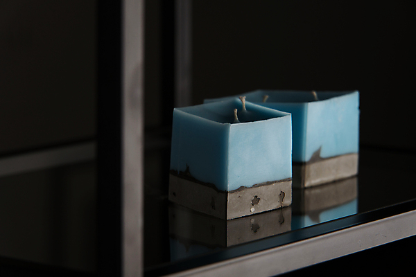 포토 JPG 해외이미지 라이프스타일 웰빙 디자인 백그라운드 촛불 불 휴식 선반 주택 실내 통 건강 사랑 사람없음 내부 장식 빛 뷰티 검은색 흰색 고급 냄비 시멘트 연소 고립 바디케어 콘크리트 스타일 해외202309 해외포토 자연요소 감정 컬러 가구 컨셉 초 건물 생활 솥 파일형식