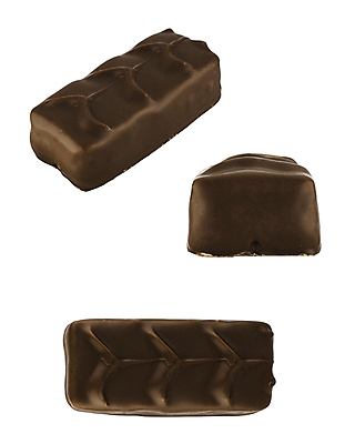 포토 JPG 해외이미지 1 음식 조각 백그라운드 다이어트 재료 포장 디저트 건강 사탕 사람없음 세트 갈색 쌓기 과자 케이크 초콜릿 검은색 어둠 기쁨 우유 에너지 견과류 흰색 바 막대기 달콤 맛 아침식사 상품 유혹 설탕 먹기 크림 오브젝트 정사각형 코코아 와플 고립 카카오 캐러멜 그래놀라 맛있는 해외202309 해외포토 도형 감정 음료 컬러 컨셉 모션 유제품 식사 파일형식