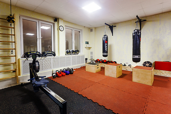 포토 JPG 해외이미지 라이프스타일 밧줄 스포츠 백그라운드 십자가 신체 공 실내 건강 사람없음 내부 건물 운동 우주 힘 권투 아령 방 장비 펀치 몸무게 연습 클럽 체육관 근육질 노젓기 무거움 돌봄 리프팅 철강 크로스핏 비어있는 해외202309 해외포토 건축물 줄 모션 근육 생활 격투기 무게 몸매 파일형식