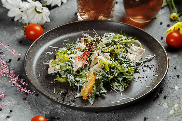 포토 JPG 해외이미지 라이프스타일 접시 음식 조각 포크 잎 다이어트 토마토 오렌지 과일 부분 양파 오이 치즈 건강 요리 동양인 사람없음 초록색 여름 노란색 식당 식사 저녁식사 치킨 주스 샐러드 신선 고명 떨어짐 상추 먹기 대나무 유기농 날것 호두 장면 테이크아웃 후추 시금치 비타민 점심식사 로메인상추 맛있는 페타치즈 해외202309 해외포토 나무 식물 식기 웰빙 계절 음료 컬러 컨셉 채소 모션 유제품 인종 생활 상점 견과류 향신료 닭고기요리 영양소 파일형식