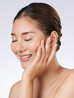 포토 JPG 해외이미지 모델 응시 여자 얼굴 한명 동양인 손짓 상반신 성인 옆모습 뷰티 우아함 피부 순수 성인여자한명만 해외202309 해외포토 1 시선 뷰포인트 컨셉 모션 사람 인종 신체부위 여자한명만 성인여자만 파일형식