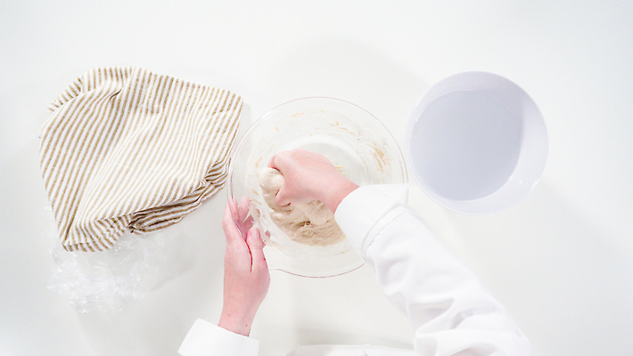 포토 JPG 해외이미지 음식 요리 사람없음 소용돌이 굽기 준비 반죽 만들기 롤 머리위 덩어리 번 플랫레이 해외202309 해외포토 빵 모션 회오리 플랫 구이 파일형식