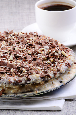 포토 JPG 해외이미지 커피 음식 백그라운드 주택 사람없음 컵 케이크 초콜릿 우유 흰색 먹기 냅킨 해외202309 해외포토 식기 음료 컬러 모션 디저트 유제품 건물 파일형식