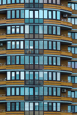 포토 JPG 해외이미지 나무 라이프스타일 디자인 외관 컨셉 건축양식 창문 지붕 부동산 새로움 주택 사람 잔디 사람없음 야외 건물 목재 태양 뷰티 정원 차도 발코니 흰색 도시 재산 고급 야간 주차 빌라 개발 교외 생태학 차고 해외202309 해외포토 자연요소 식물 건축물 교육 건축 도로 컬러 재료 생활 금융 파일형식