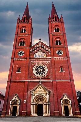 포토 JPG 해외이미지 외관 유럽 기독교 종교 문화 오렌지 건축양식 하늘 주택 풍경 사람없음 건물 도시풍경 성당 교회 탑 천주교 바위 도시 중세 역사 재산 지중해 박물관 장면 신성 타운 크로아티아 수도원 천연기념물 랜드마크 바실리카 보호구역 수녀원 옛날 해외202309 해외포토 건축물 건축 나라 바다 과일 종교건축 금융 돌_바위 구역 파일형식