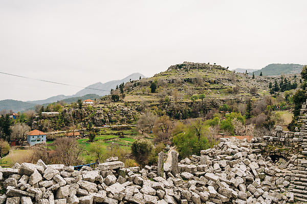 포토 JPG 해외이미지 나무 식물 구름 공원 야생동물 여행 밭 자연 하늘 산 파노라마 풍경 잔디 사람없음 야외 초록색 여름 울타리 컬러풀 뷰티 마을 환경 계곡 봄 하이킹 자유 바위 시골 숲 땅 언덕 조경 내추럴 생태학 옛날 전국 절정 수평선 해외202309 해외포토 자연요소 동물 계절 공공시설 교육 컬러 컨셉 농업 레저 촬영기법 담장 돌_바위 생태계 파일형식