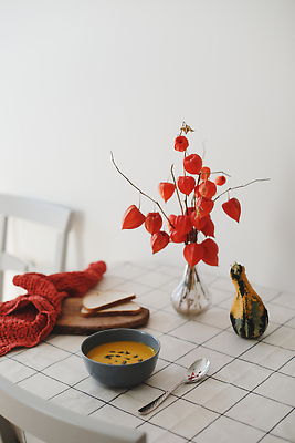 포토 JPG 해외이미지 전통 접시 계절 빵 다이어트 오렌지 부분 탁자 호박 따뜻함 건강 요리 씨앗 사람없음 컬러풀 노란색 주방 식당 숟가락 식사 저녁식사 당근 할로윈 가을 시골 신선 사발 맛 수프 11월 먹기 크림 유기농 비타민 추수감사절 스쿼시 10월 점심식사 채식주의자 크루통 핸드메이드 비건 맛있는 해외202309 해외포토 식물 식기 웰빙 기독교 음식 스포츠 컬러 가구 컨셉 채소 과일 모션 뿌리채소 수저 구기 상점 날짜 사기그릇 채식 영양소 파일형식