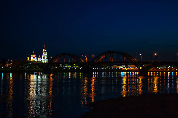 포토 JPG 해외이미지 구름 도로 여행 백그라운드 하늘 아침 휴가 거리 프레임 풍경 사람없음 야외 건물 가로 파란색 빛 컬러풀 어둠 화목 새벽 낭만 도시 시간 고속도로 야간 저녁 아스팔트 러시아 수평선 비어있는 해외202309 해외포토 주간 자연요소 건축물 유럽 길 컬러 컨셉 교통시설 파일형식