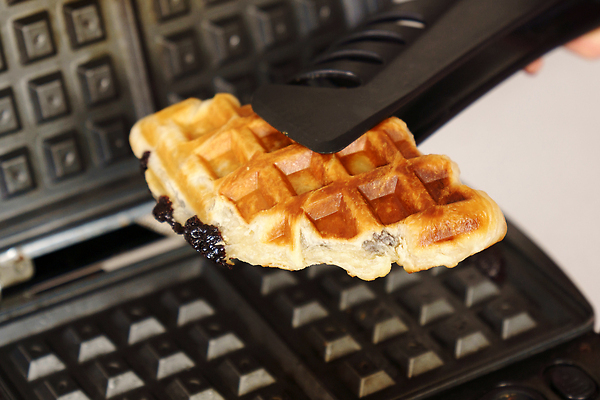 포토 JPG 해외이미지 전통 접시 음식 빵 백그라운드 디저트 한국 건강 요리 동양인 사람없음 초콜릿 식사 빵집 신선 바이러스 달콤 맛 아침식사 설탕 굽기 메뉴 토핑 칼로리 와플 페스츄리 핸드메이드 맛있는 해외202309 해외포토 식기 아시아 컨셉 인종 상점 구이 파일형식